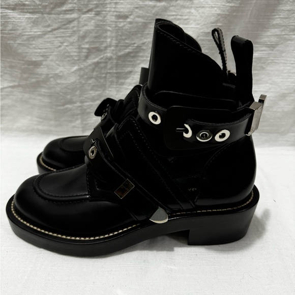 Women Balenciaga shoes - Picture 4 of 5